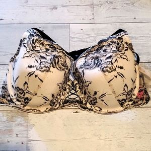 34DD LA Senza "so free" bra